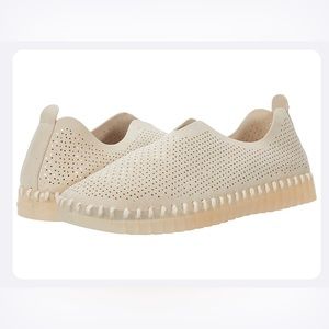 NWT In Box Tulip 138 Lux Slip On Shoe by Ilse Jacobsen Size 37 - US Size 7